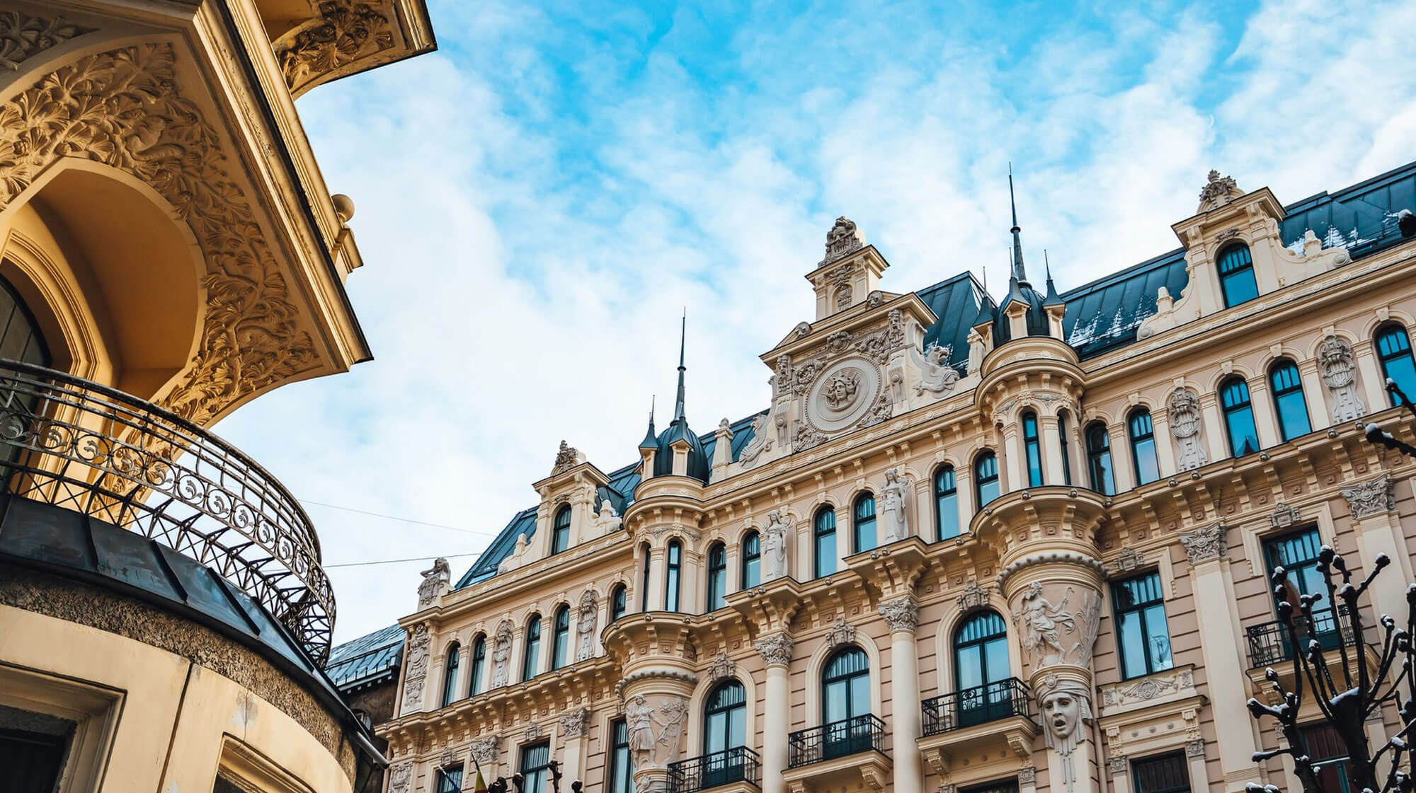 Prime Hotel façade in Paris